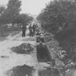 Budowa wodociągu w Rzeszowie. Układanie rur na ul. Hetmańskiej 1933-09