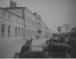 Dworzec kolejowy - widok od strony ulicy 1932